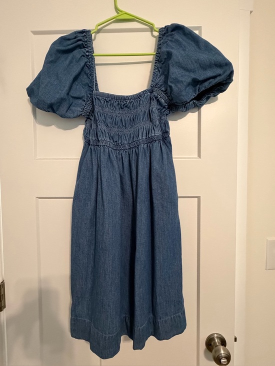 Free Assembly Dresses & Skirts - Women’s ' Blue Puff-Sleeve Denim Dress